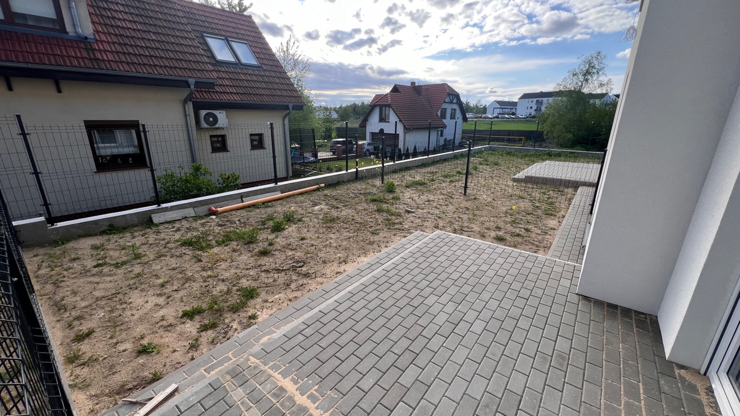 Środkowy segment szeregowca w Luboniu - zdjęcie 6