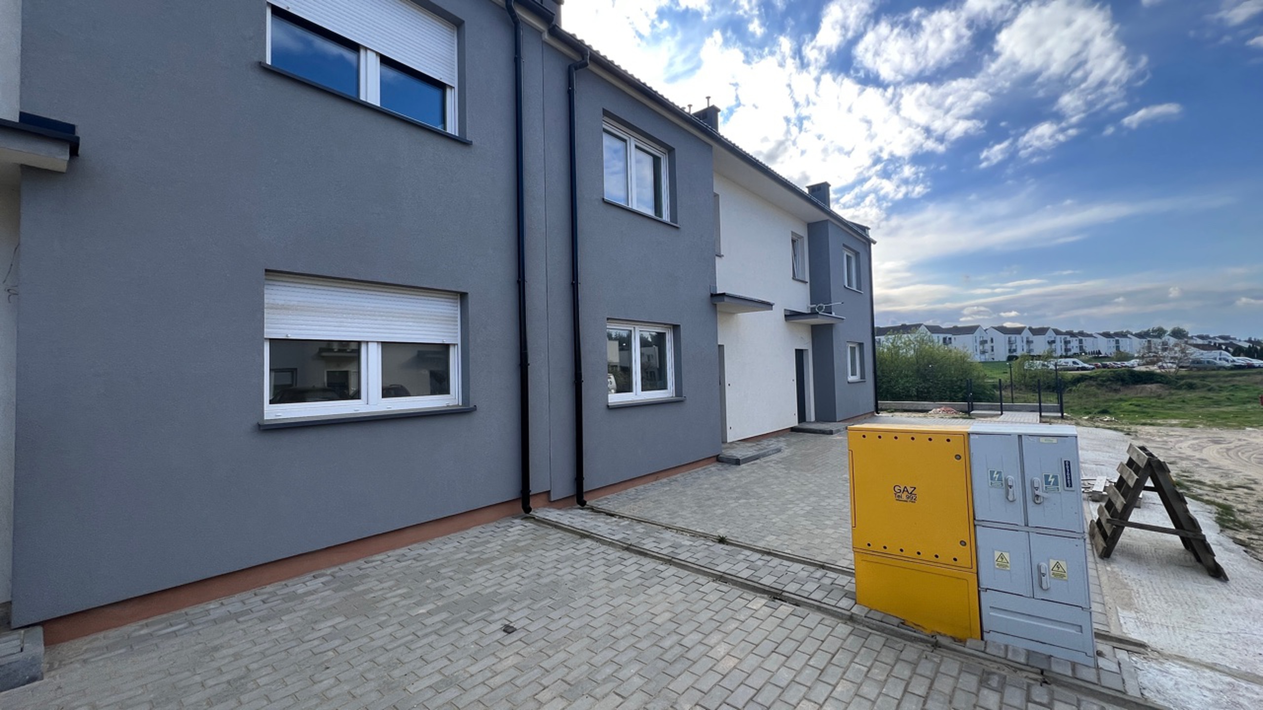 Środkowy segment szeregowca w Luboniu - zdjęcie 4