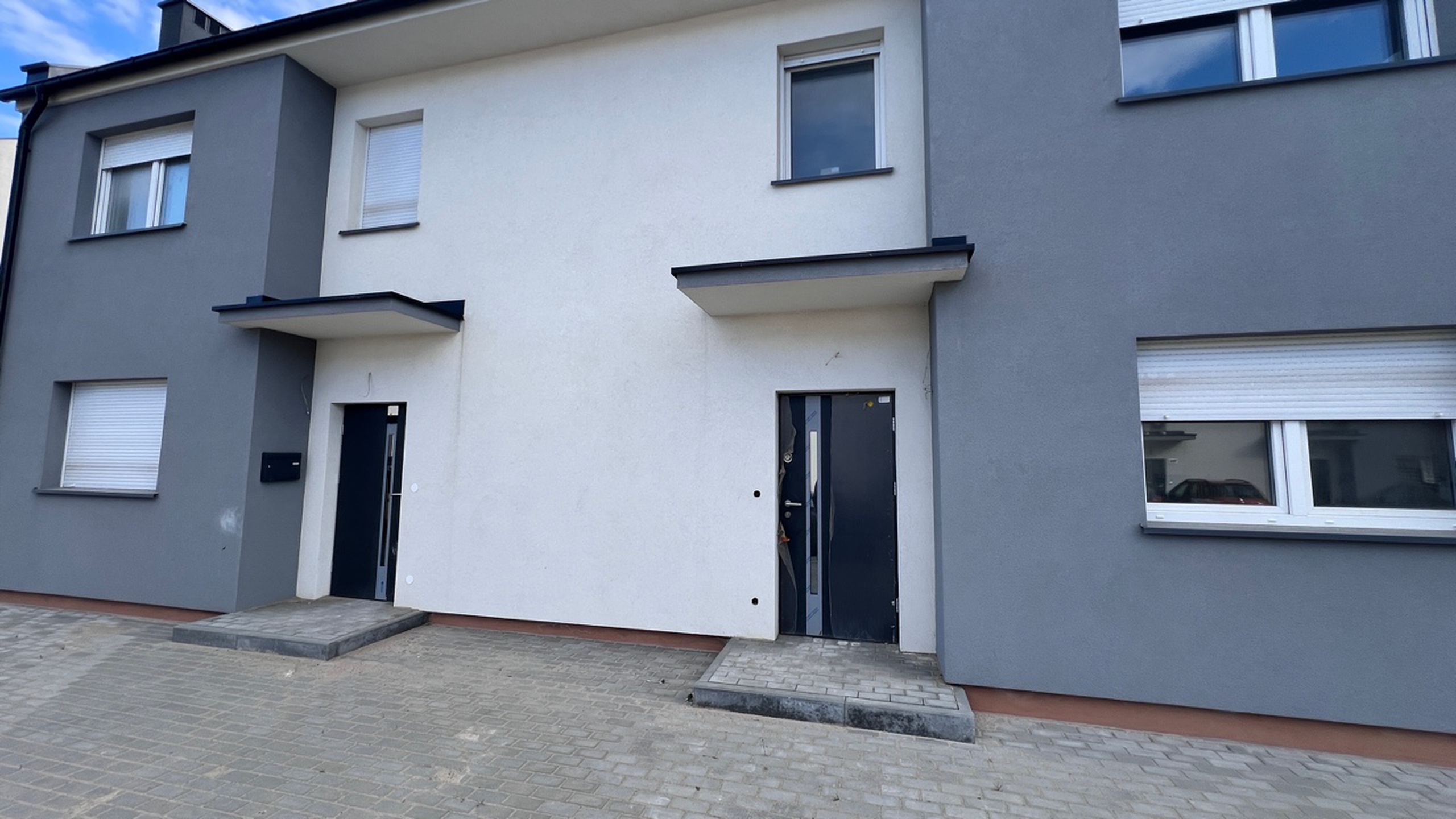 Środkowy segment szeregowca w Luboniu - zdjęcie 3