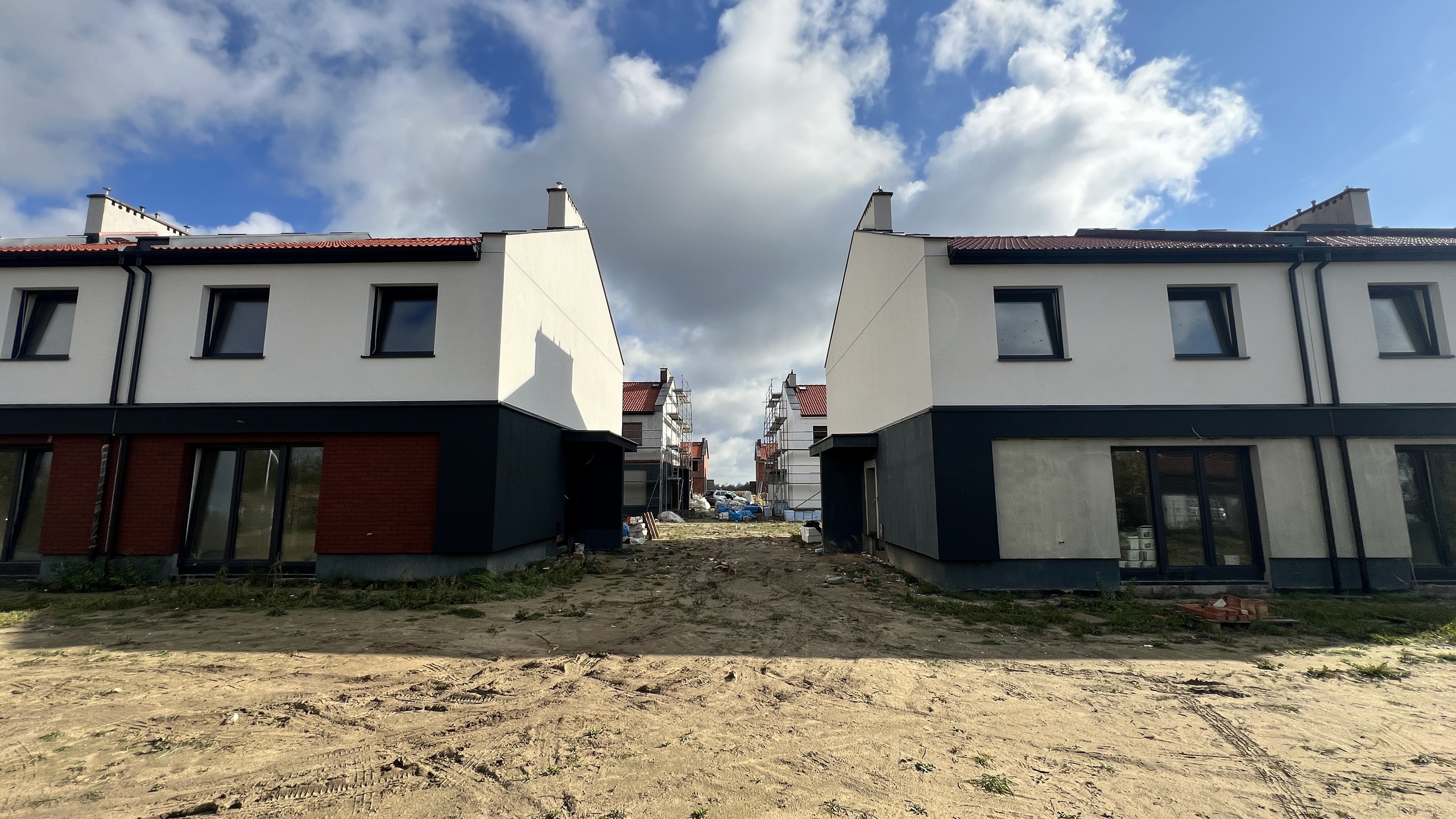 Szeregowiec z ogródkiem - zdjęcie 2