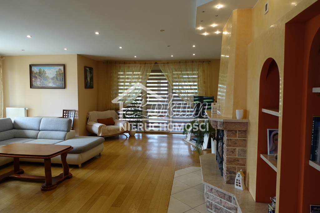 Dom 641&nbsp;m², Chojna - zdjęcie 3