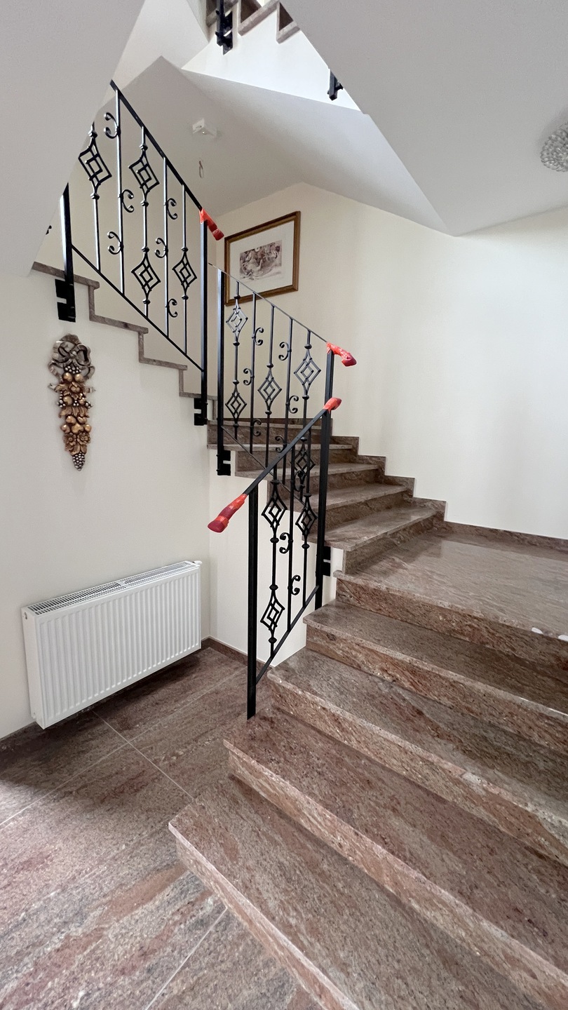 Prestiżowe lokale biurowo usługowe w czytelnym miejscu - zdjęcie 11