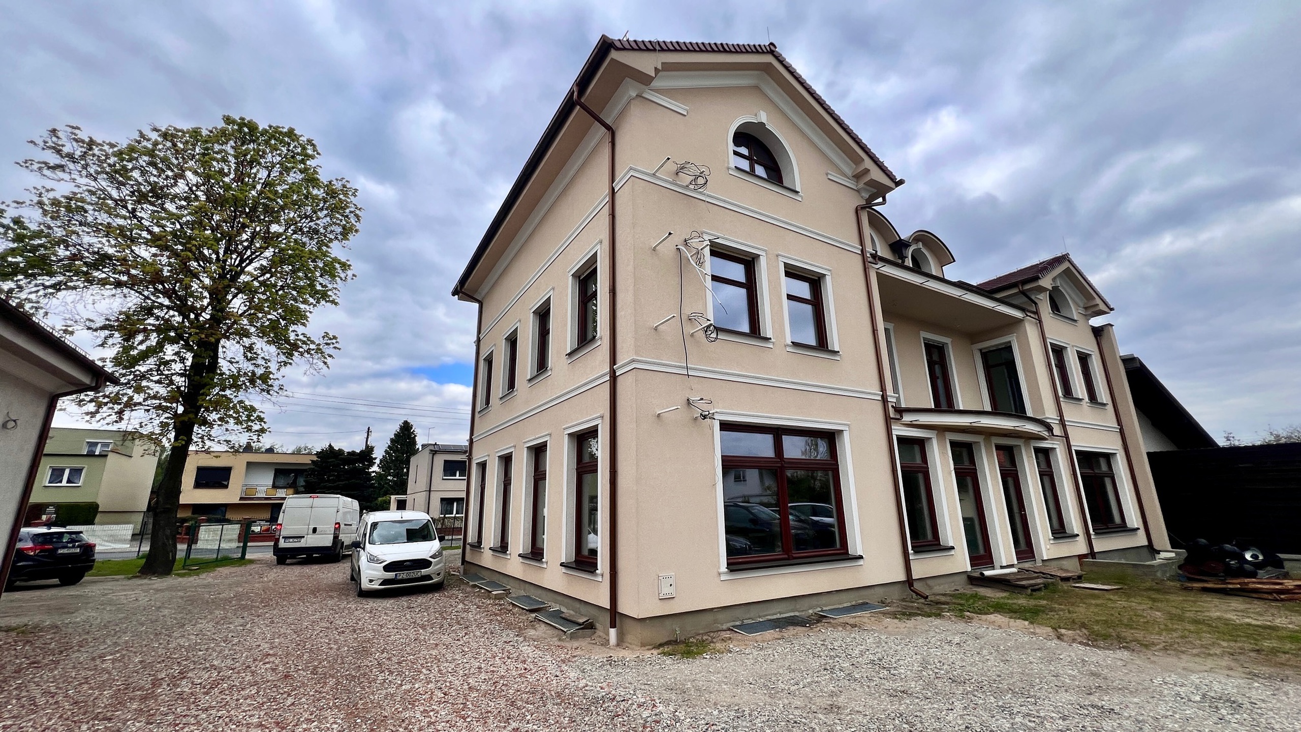 Prestiżowe lokale biurowo-usługowe w Luboniu - zdjęcie 5