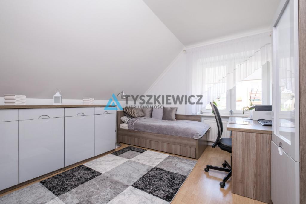 Urokliwy dom z ogrodem i garażem. - zdjęcie 20