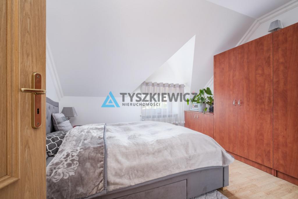 Urokliwy dom z ogrodem i garażem. - zdjęcie 10