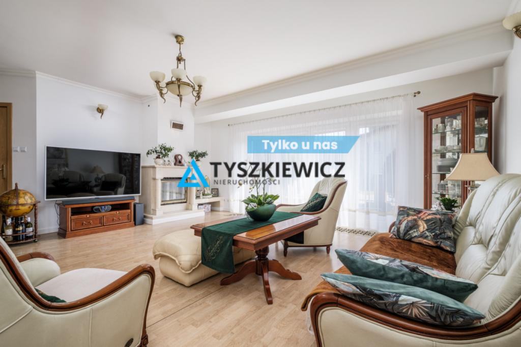 Urokliwy dom z ogrodem i garażem. - zdjęcie 1
