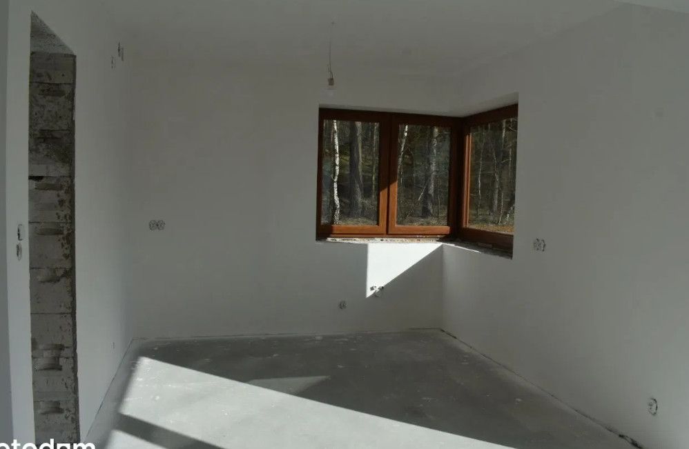 Piękny dom przy lesie - zdjęcie 5