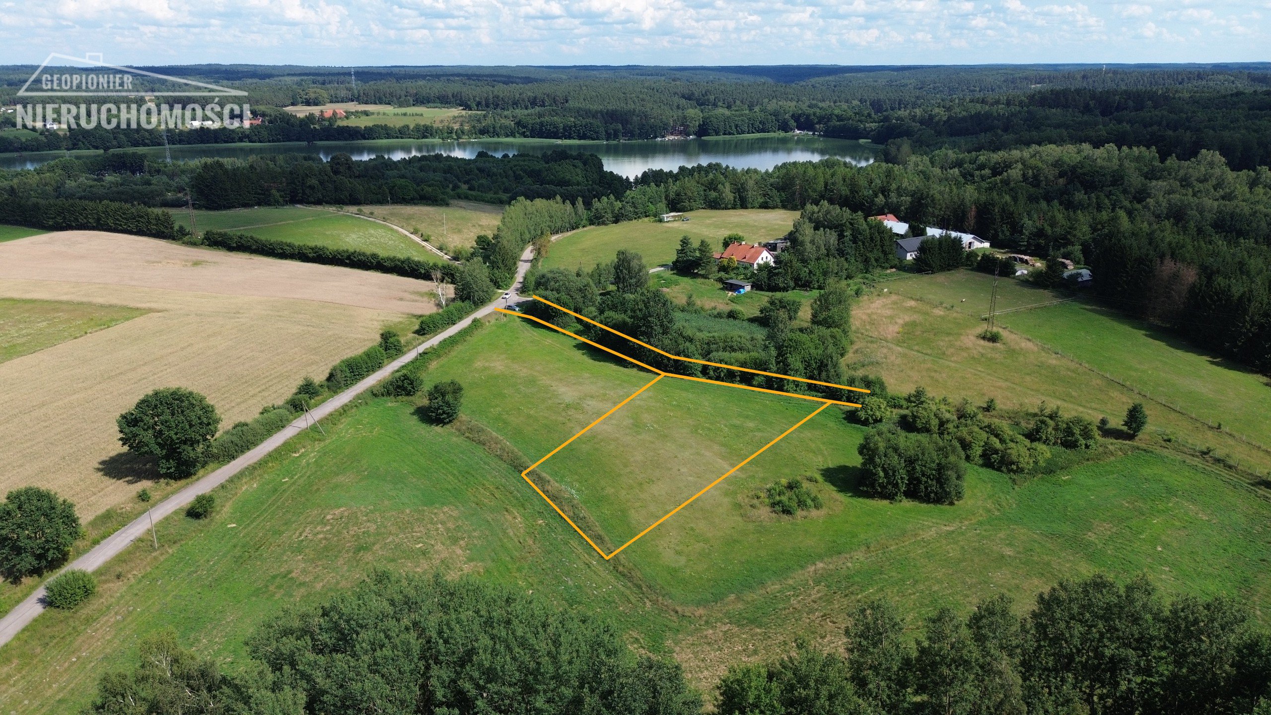 IX- 611 Działka budowlana 2345 m2  w Zwierzewie objęta miejscowym planem - zdjęcie 1