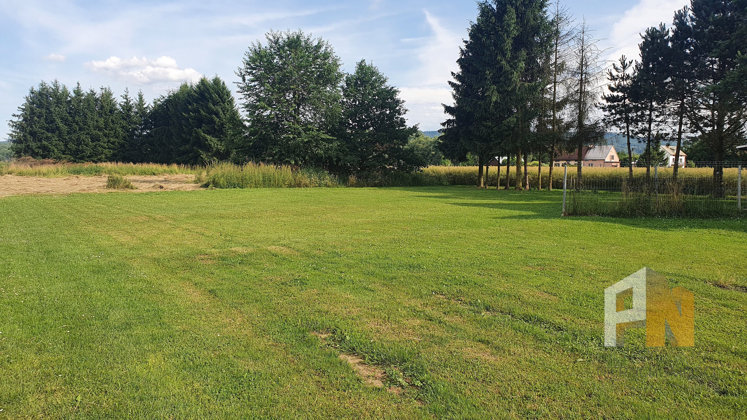 Działka budowlana 9 arów - zdjęcie 1