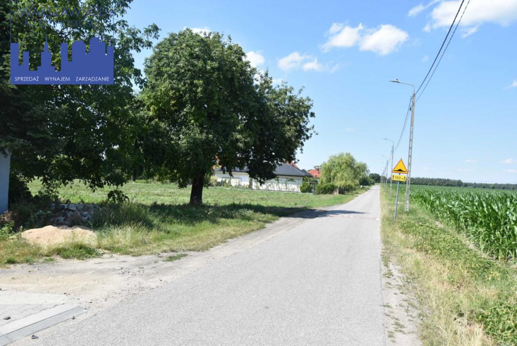 Ładna działka w gminie Błonie - zdjęcie 1