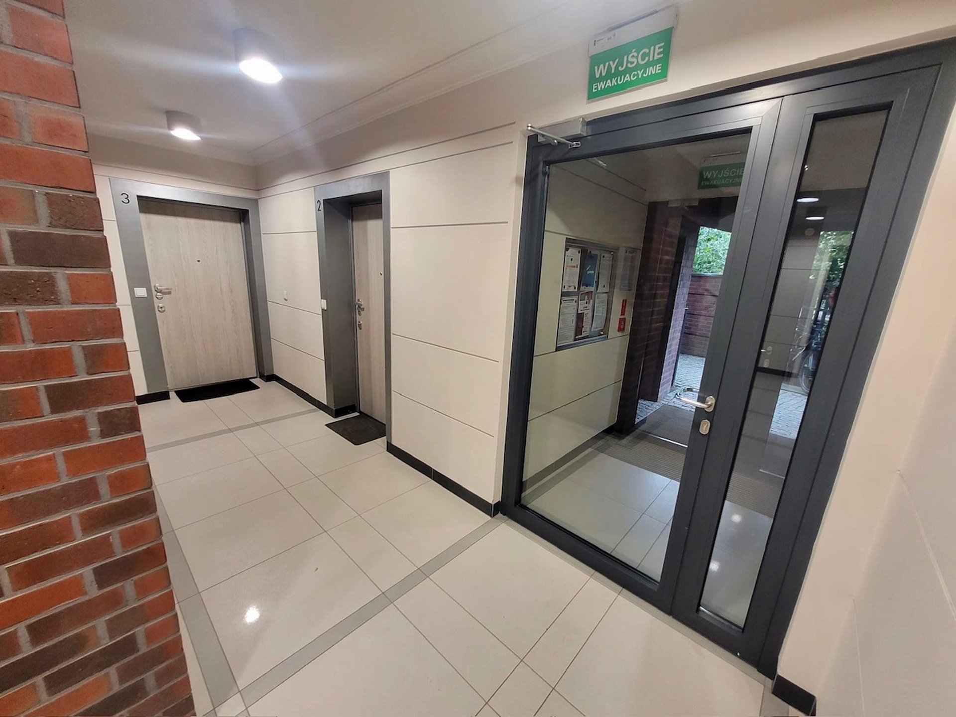 Biskupin, kawalerka z małym tarasem, nowe osiedle, zaprojektowane przez architekta - zdjęcie 12