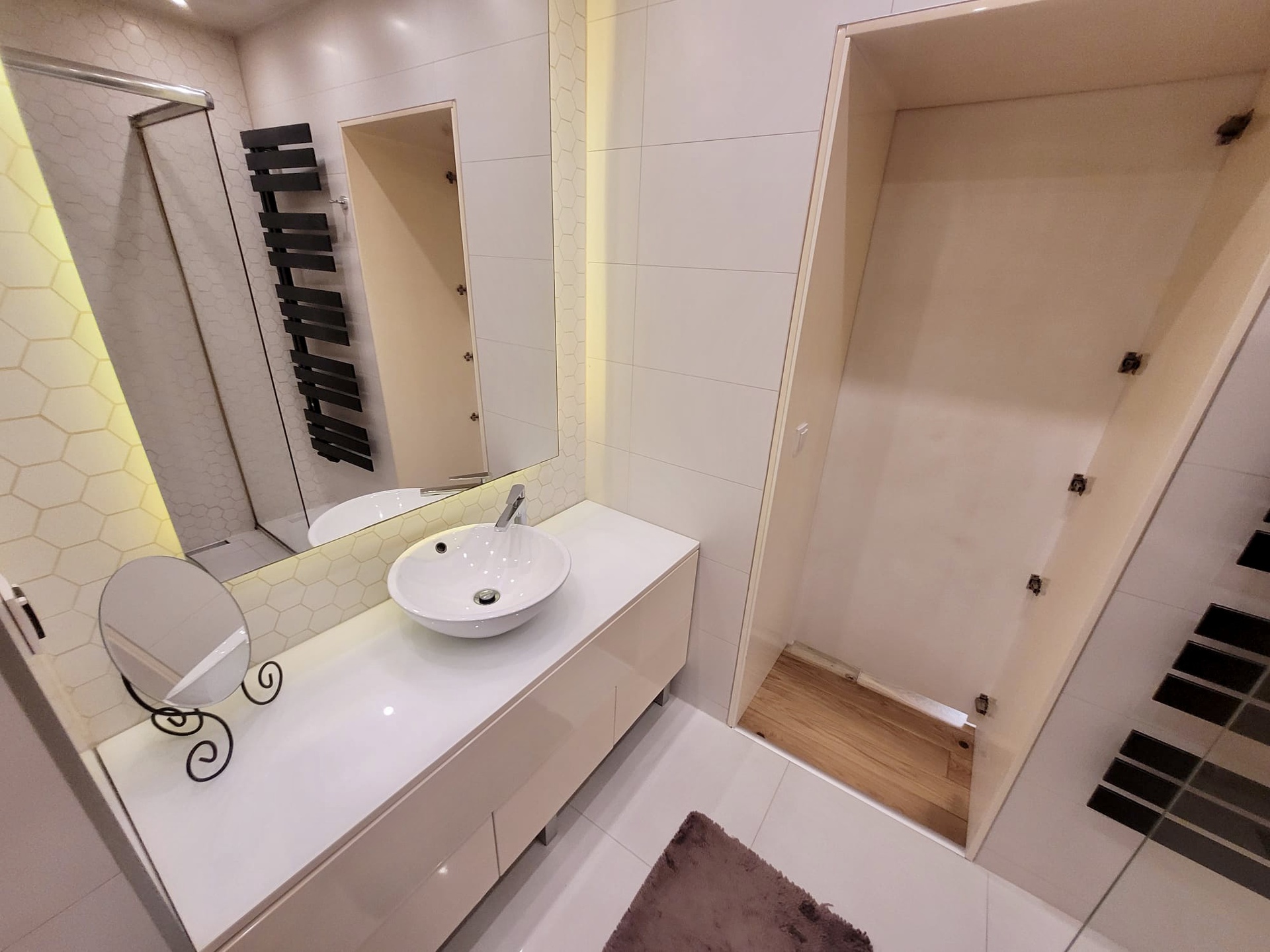 Biskupin, kawalerka z małym tarasem, nowe osiedle, zaprojektowane przez architekta - zdjęcie 8