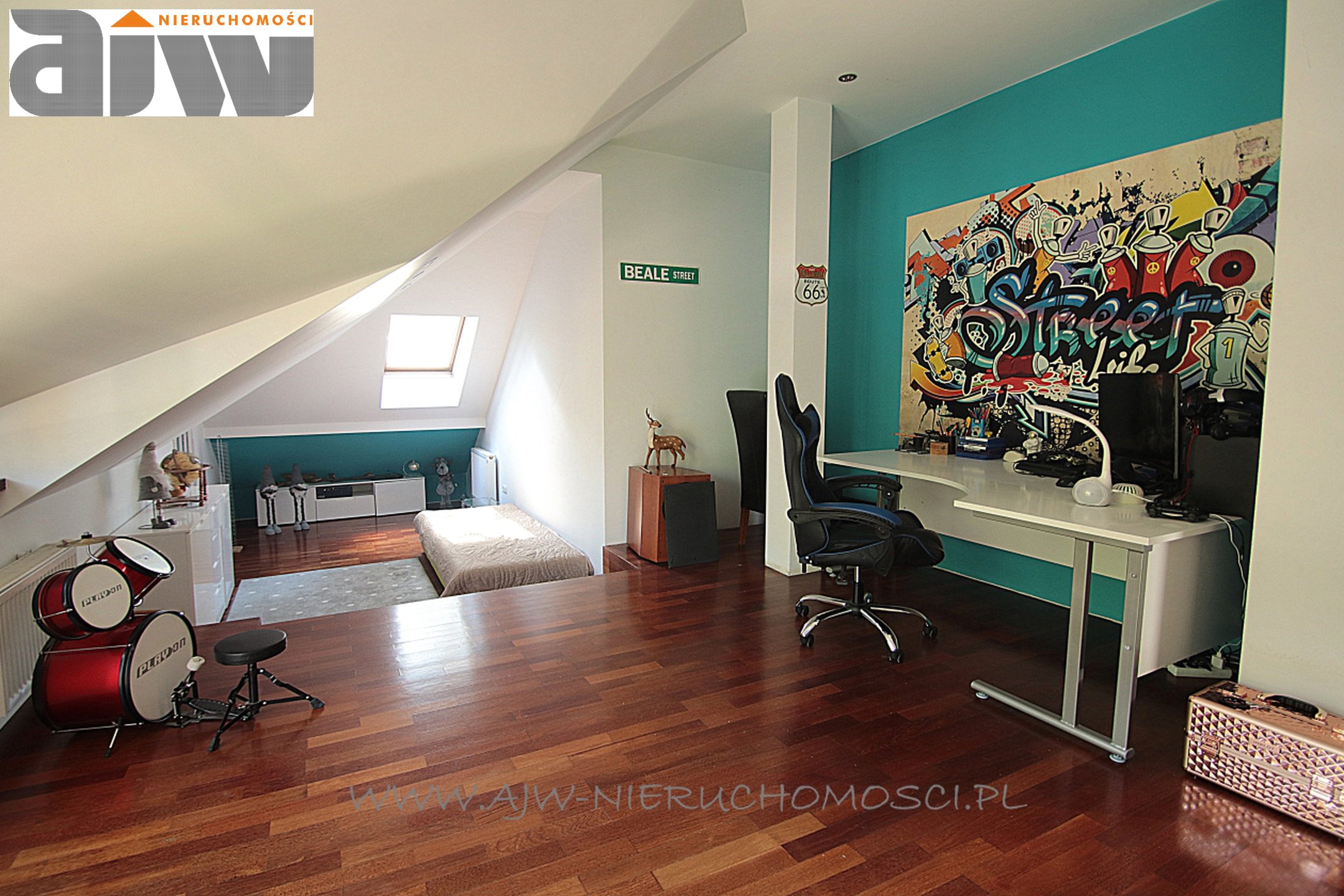 Hornówek dom inteligentny wolnostojący - zdjęcie 11