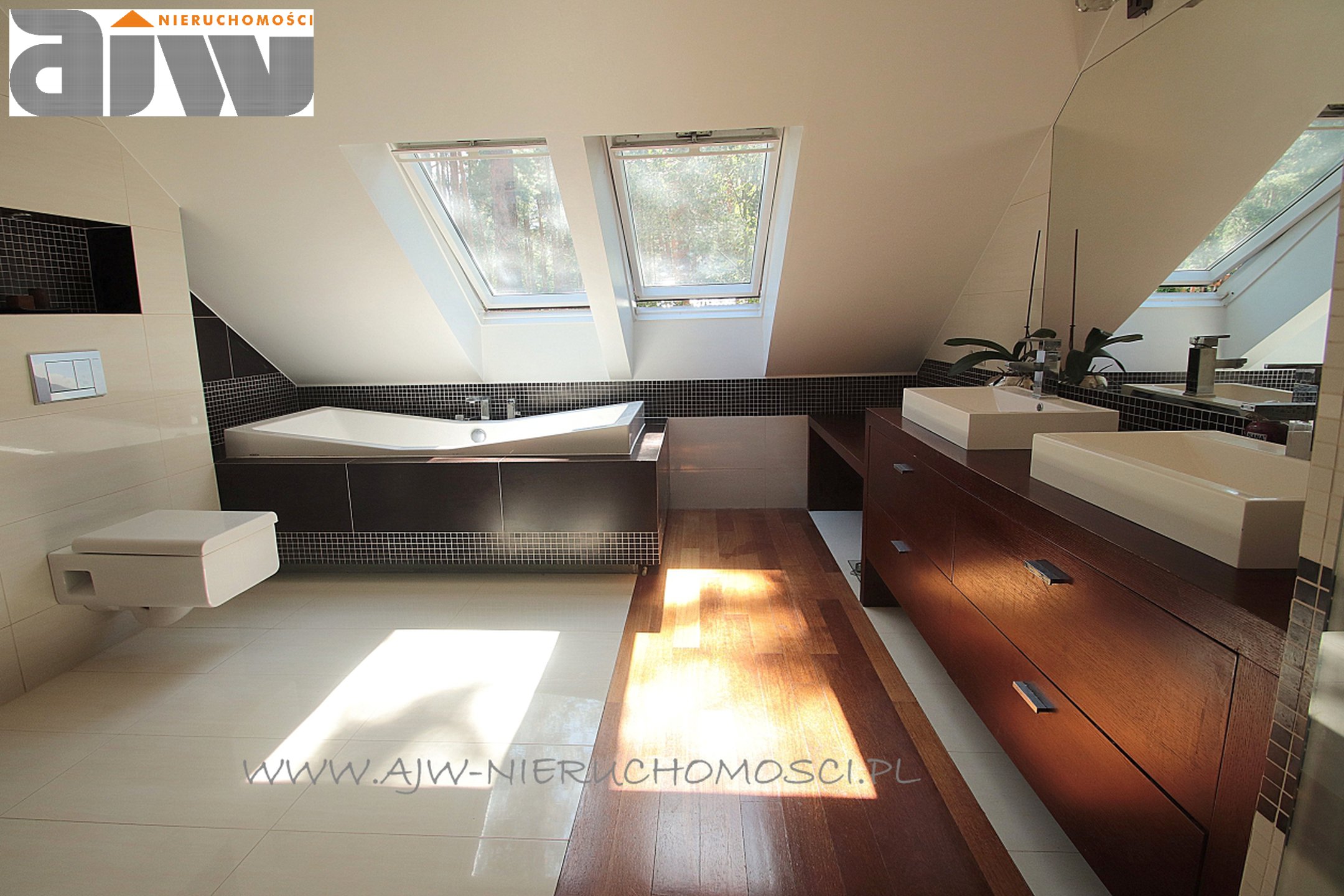 Hornówek dom inteligentny wolnostojący - zdjęcie 9