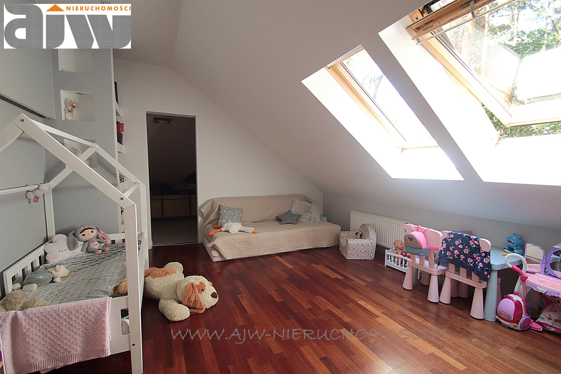 Hornówek dom inteligentny wolnostojący - zdjęcie 13