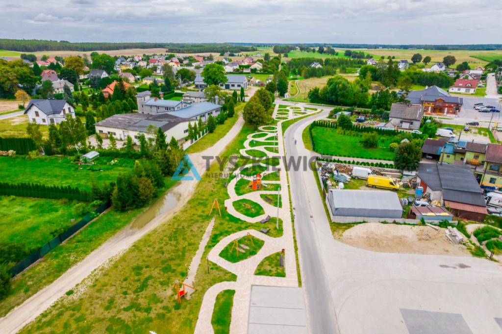 Interesująca działka w centrum Liniewa! - zdjęcie 2