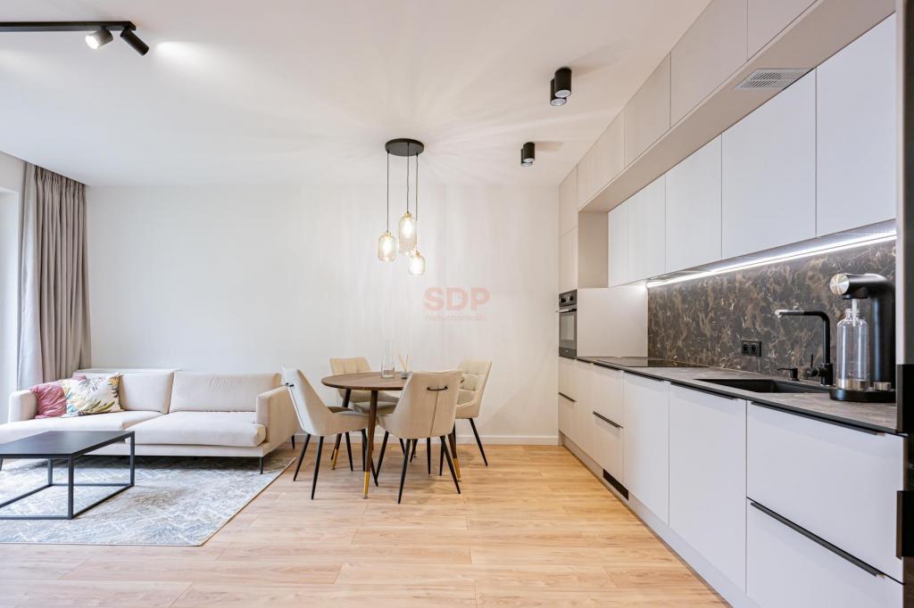Mieszkanie 71 m², Wrocław - zdjęcie 1