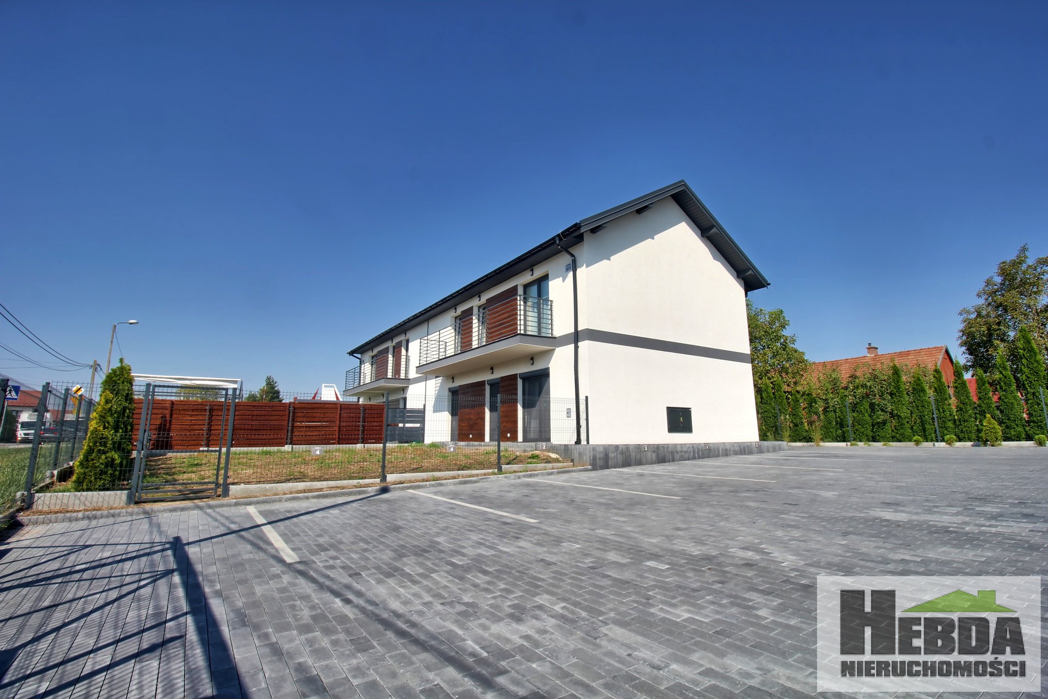 8 km od Centrum Tarnowa!!! 3 pokojowe!!! Stan deweloperski !!! - zdjęcie 1