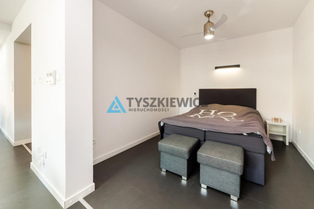 Dom z pokojami pod wynajem nad morzem - zdjęcie 9