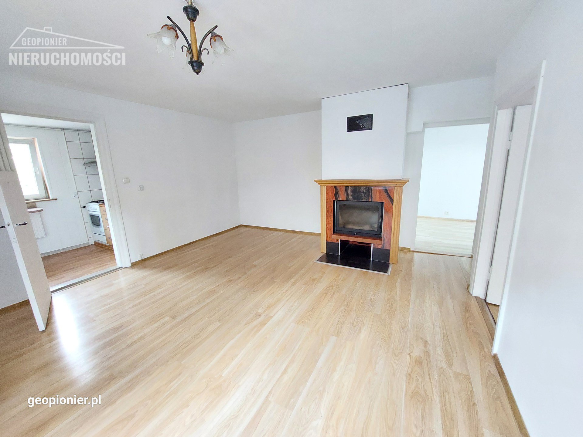 IV-1124 Mieszkanie 3 pokojowe na parterze w Ostródzie przy ulicy 11 Listopada. - zdjęcie 1