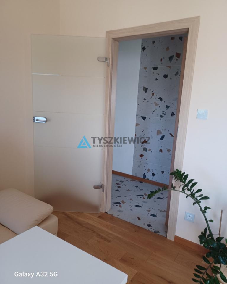 Apartament na ostatnim piętrze z pięknym widokiem - zdjęcie 27
