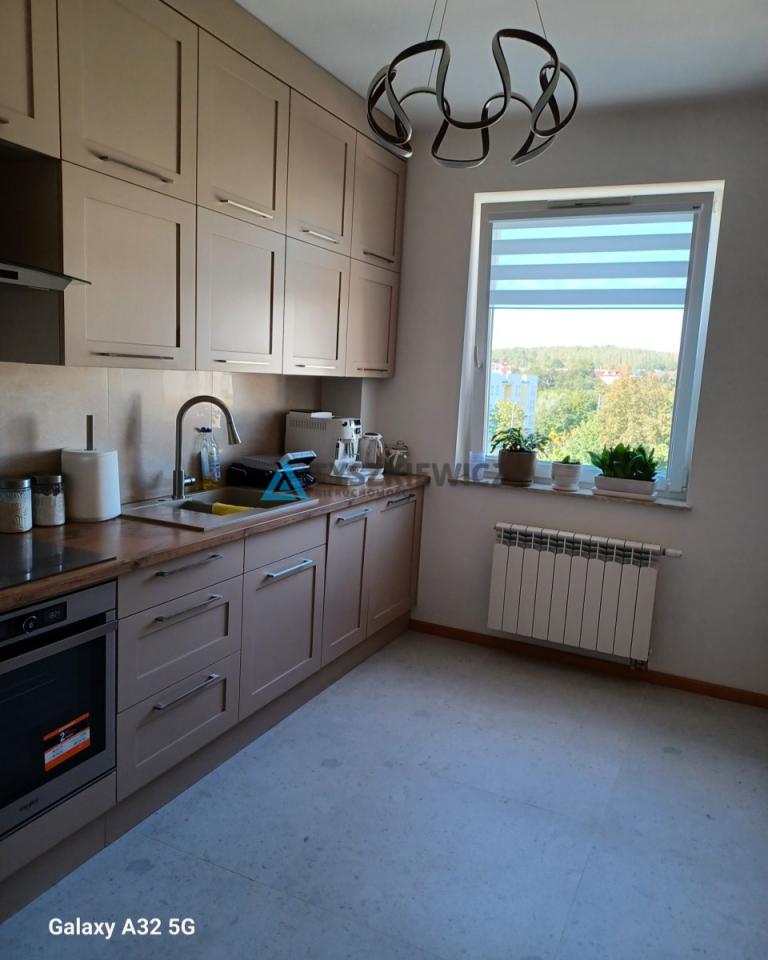 Apartament na ostatnim piętrze z pięknym widokiem - zdjęcie 5