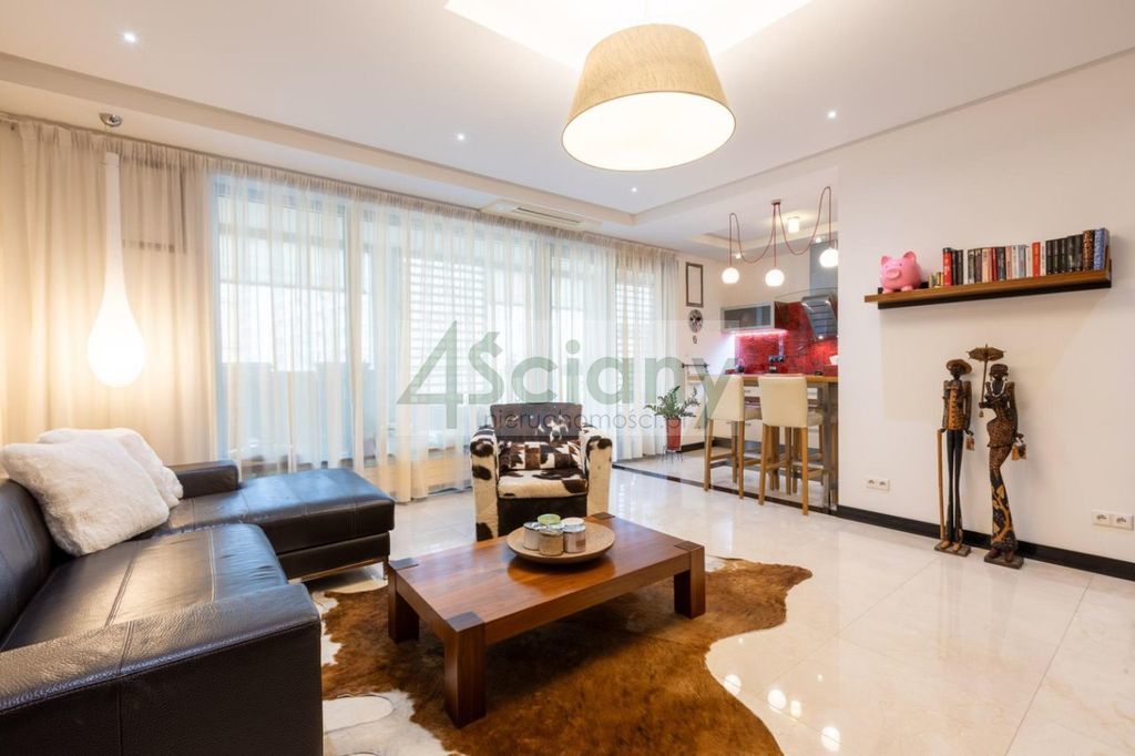 Mieszkanie 73 m², Warszawa, Śródmieście, Grzybowska - zdjęcie 1