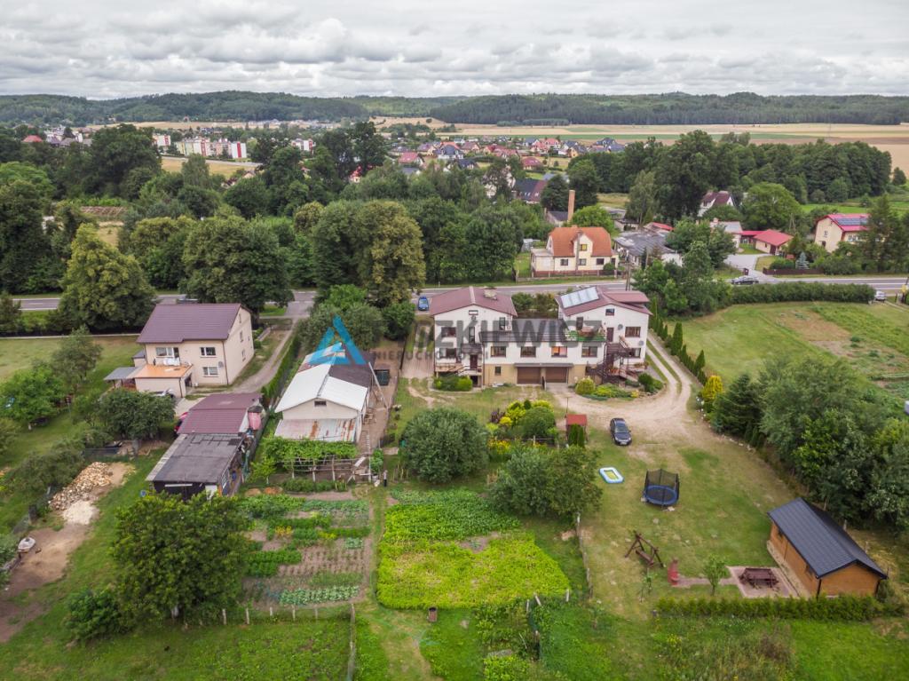 Dom jednorodzinny z piękną działką nad rzeką - zdjęcie 4