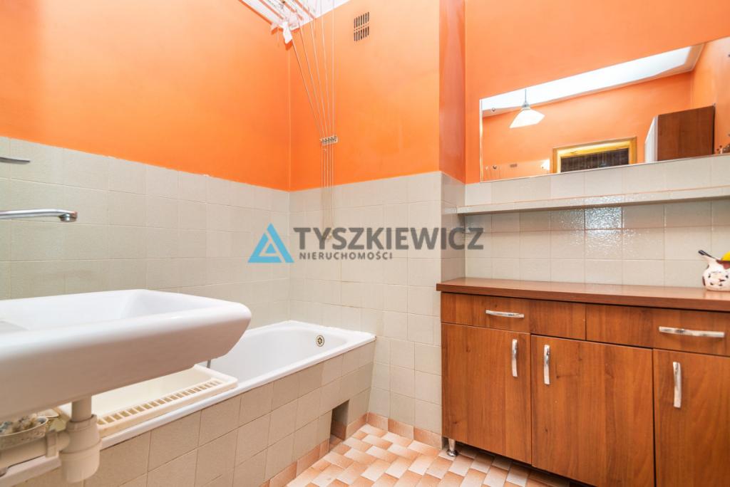 Dom jednorodzinny z piękną działką nad rzeką - zdjęcie 12