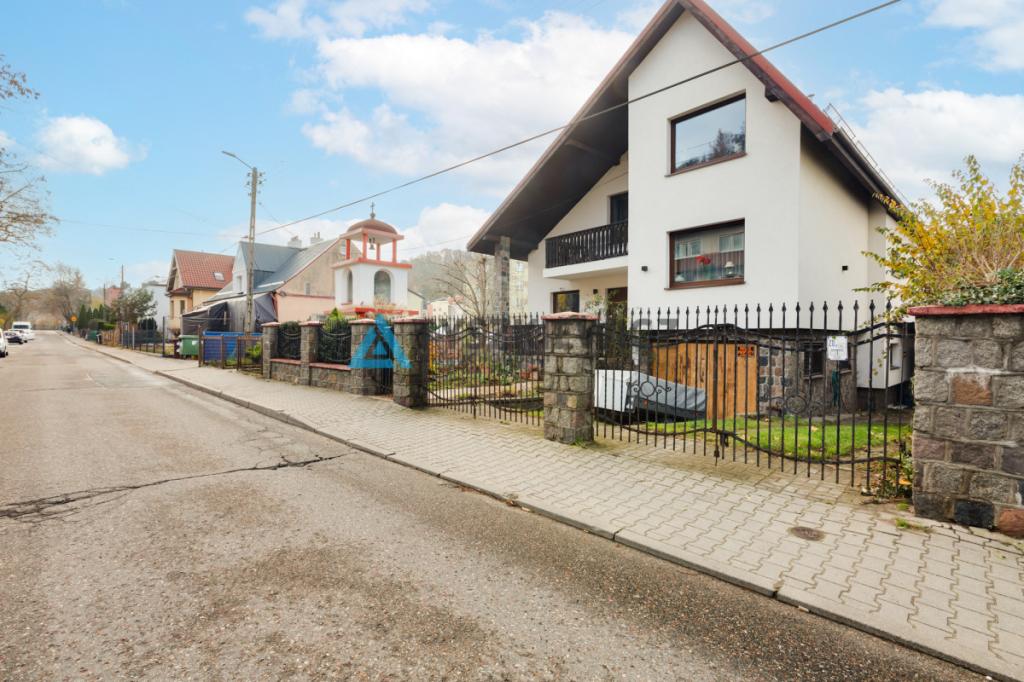 Wyjątkowa nieruchomość blisko lasu. - zdjęcie 23