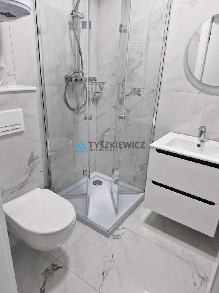 Atrakcyjny apartament nad morzem - zdjęcie 12