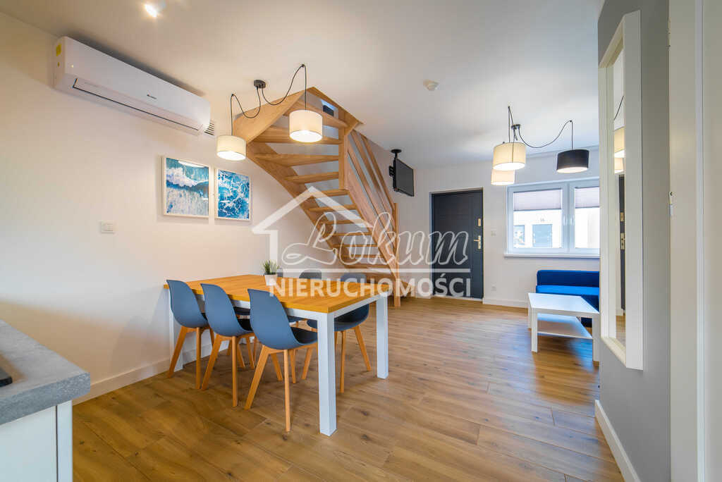 Lokal biurowy na sprzedaż, 1000 m², Rewal - zdjęcie 1