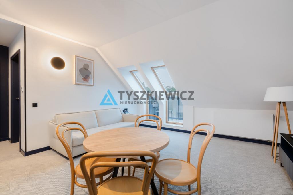 Nowoczesny i komfortowy apartament w centrum Łeby - zdjęcie 6