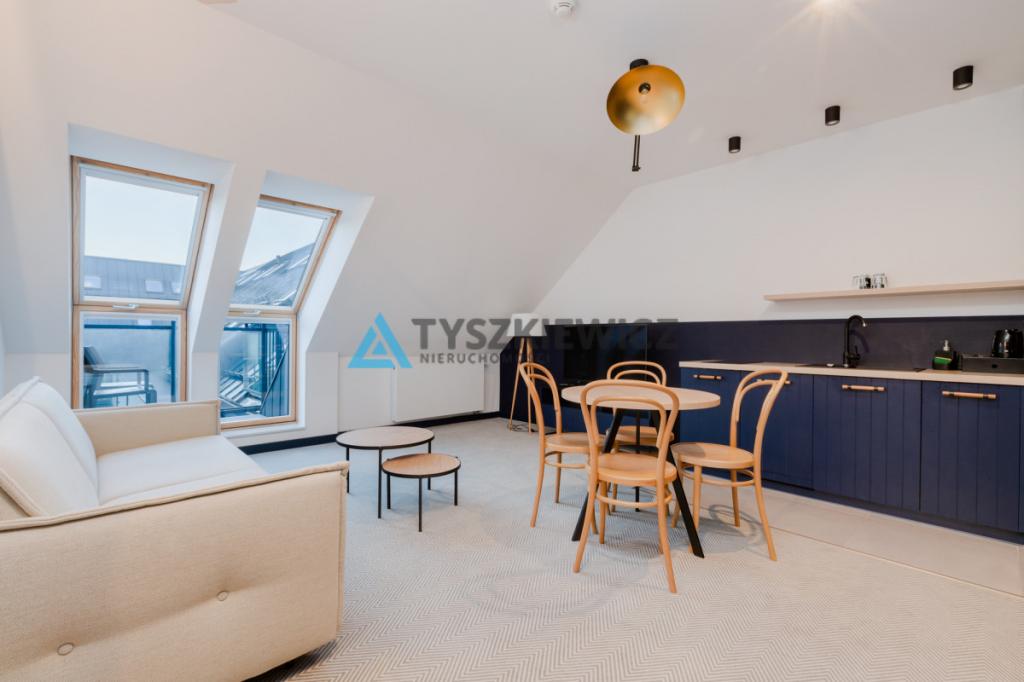 Nowoczesny i komfortowy apartament w centrum Łeby - zdjęcie 5