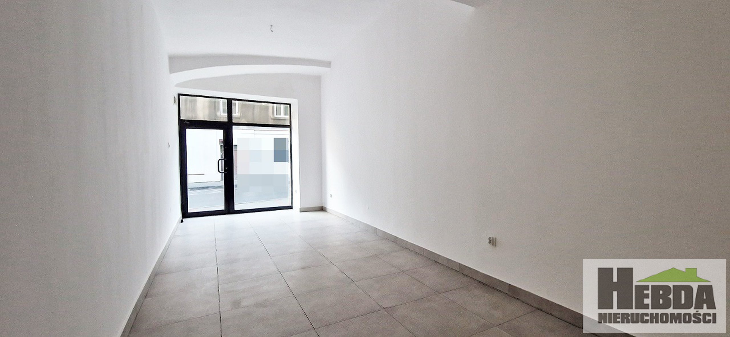 Do wynajęcia lokal handlowy 27 m2 w centrum Tarnowa - zdjęcie 4