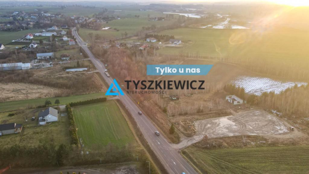 Działka budowlana w malowniczej okolicy - zdjęcie 1