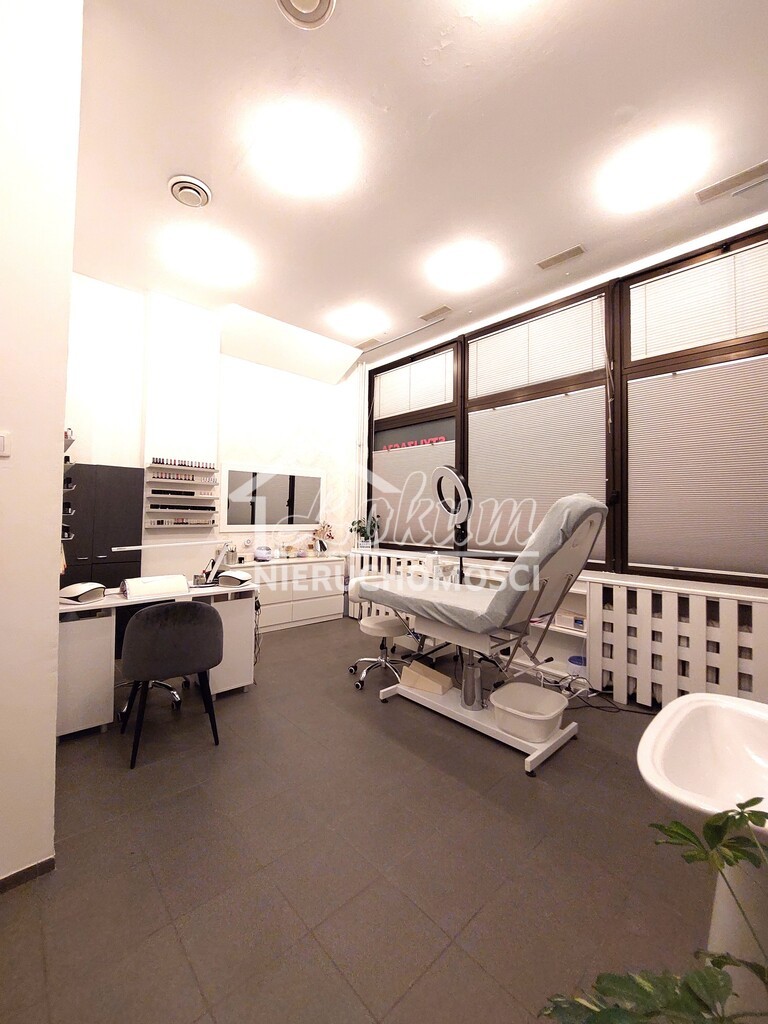 Lokal usługowy na sprzedaż, 229,85 m², Szczecin, Zawadzkiego-Klonowica, Władysława Szafera - zdjęcie 1