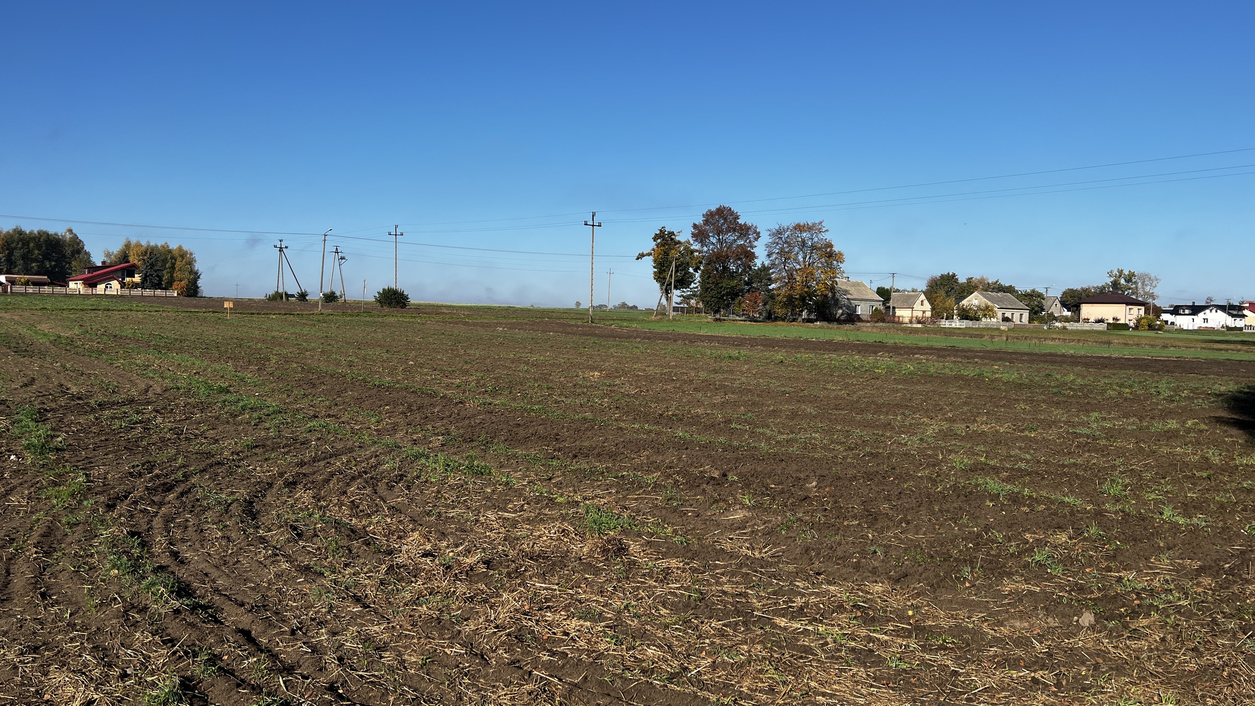 Działka 1,4 ha 4400 m2 pod budownictwo mieszkaniowe - zdjęcie 7