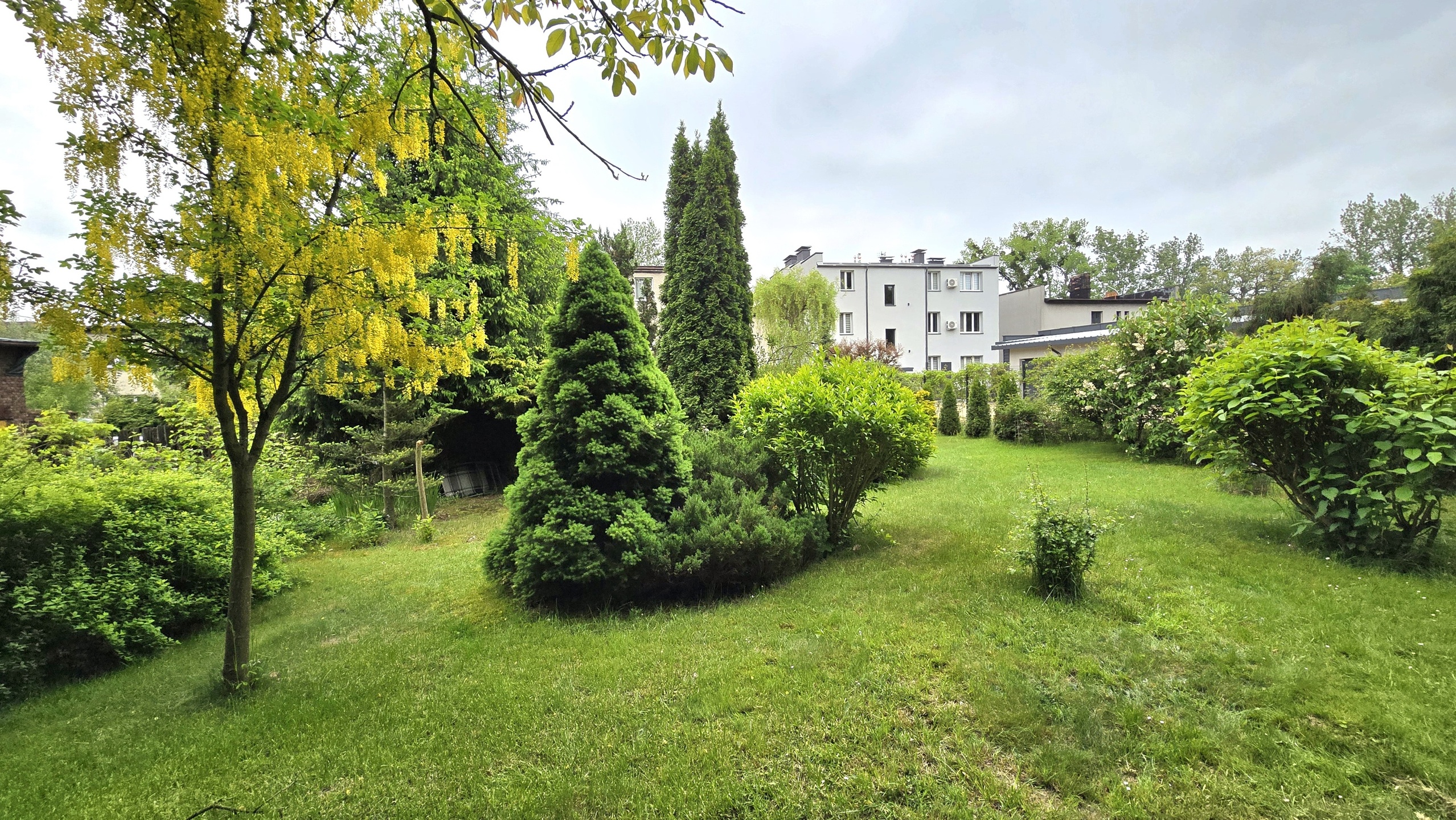 Dom z potencjałem! Przestronny, dwa odrębne lokale, dobry pod działalność gospodarczą, duża działka! - zdjęcie 20