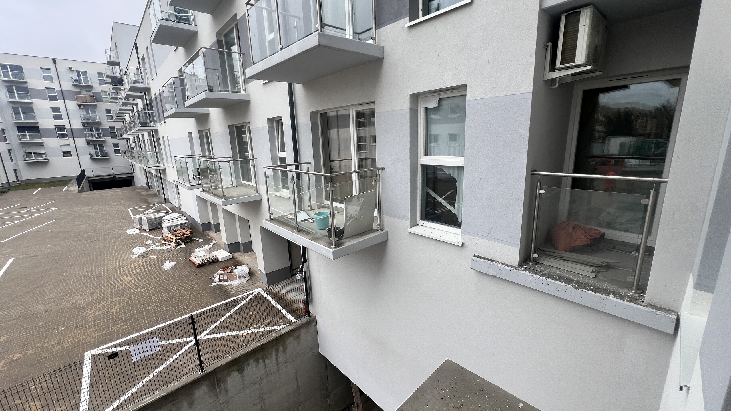 Kawalerka w Nowym Centrum Lubonia. GOTOWA DO ODBIORU - zdjęcie 14