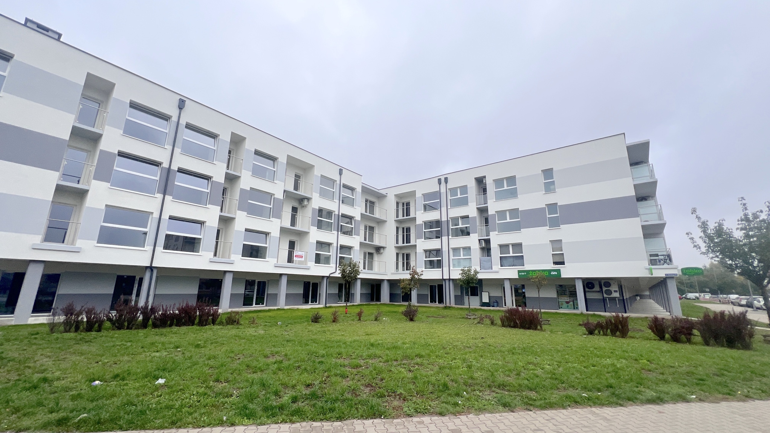 Kawalerka w Nowym Centrum Lubonia. GOTOWA DO ODBIORU - zdjęcie 12