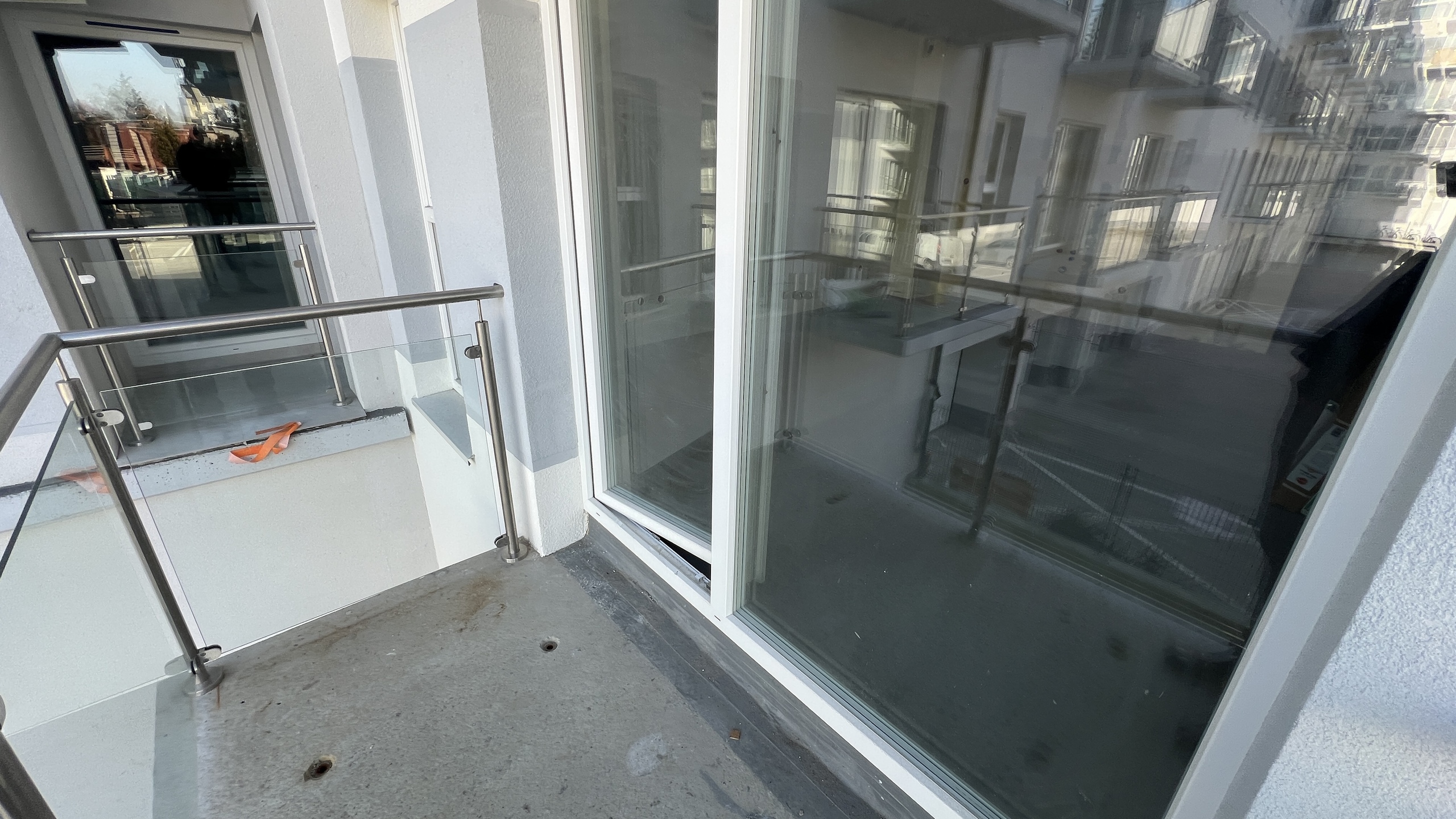 Kawalerka w Nowym Centrum Lubonia. GOTOWA DO ODBIORU - zdjęcie 32