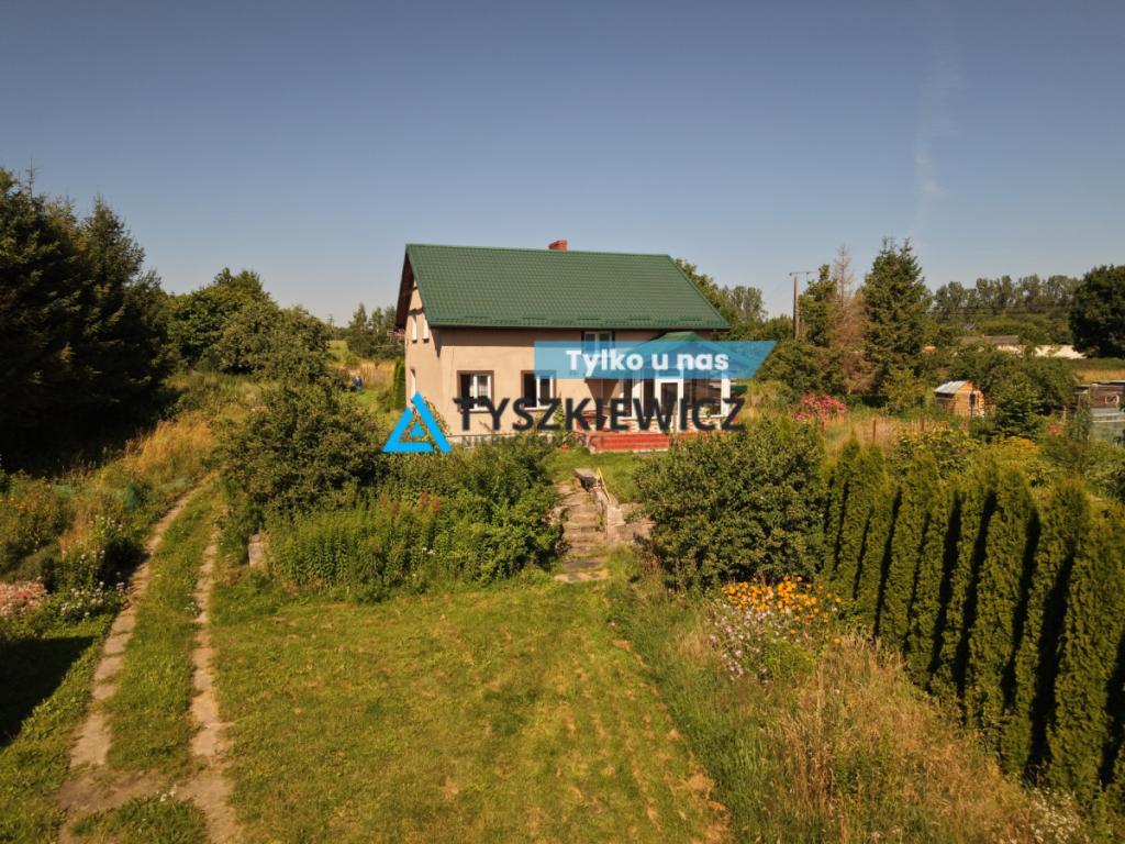 Nowy dom wolnostojący w spokojnej wsi - zdjęcie 1