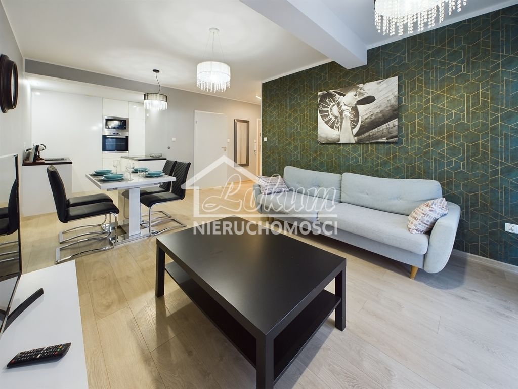 Mieszkanie 45&nbsp;m², Kołobrzeg, Poleska - zdjęcie 1