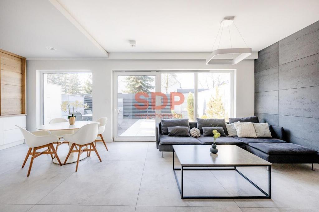 Dom 167 m², Radomierzyce, Różana - zdjęcie 2