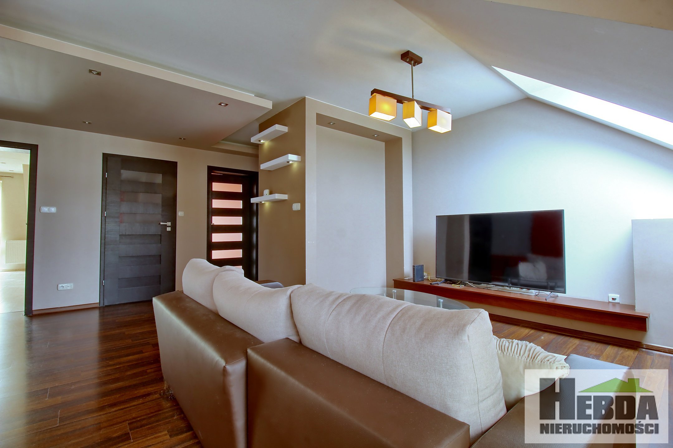 Zamknięte osiedle !!! Mieszkanie dla dużej rodziny !!! - zdjęcie 3