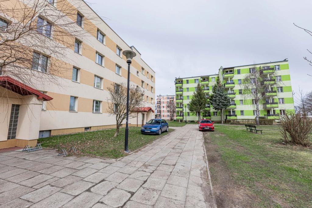 3 pokoje / 59,7 m2 / Balkon / 2 Garaże / 2 Piwnice - zdjęcie 11