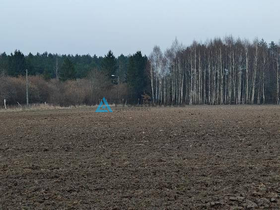 Atrakcyjnie położona działka pod zabudowę - zdjęcie 2