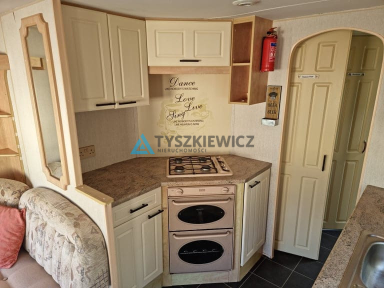 Domek holenderski z mediami - zdjęcie 2