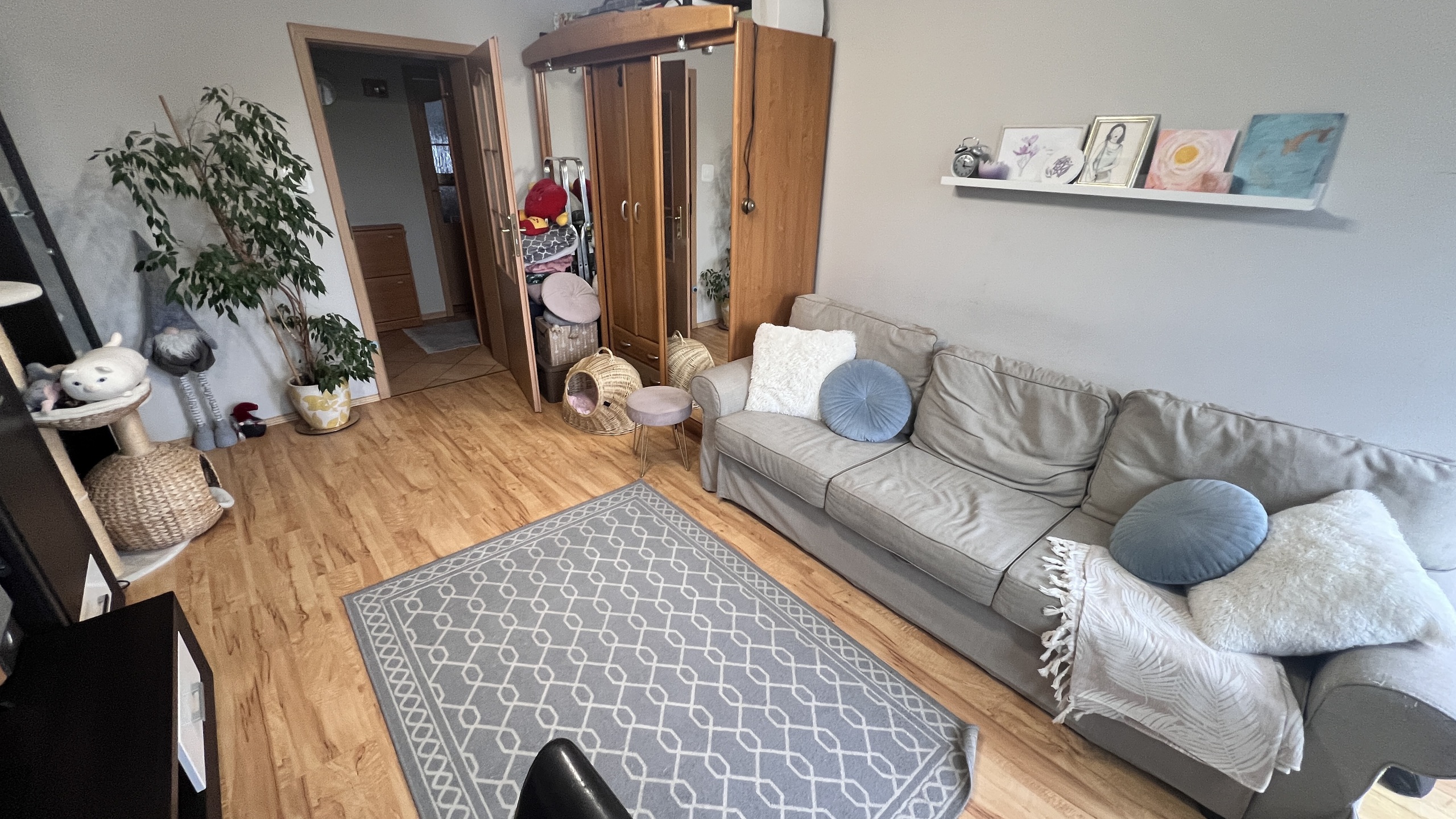 Mieszkanie 2 pokojowe z klimatycznym balkonem - zdjęcie 2